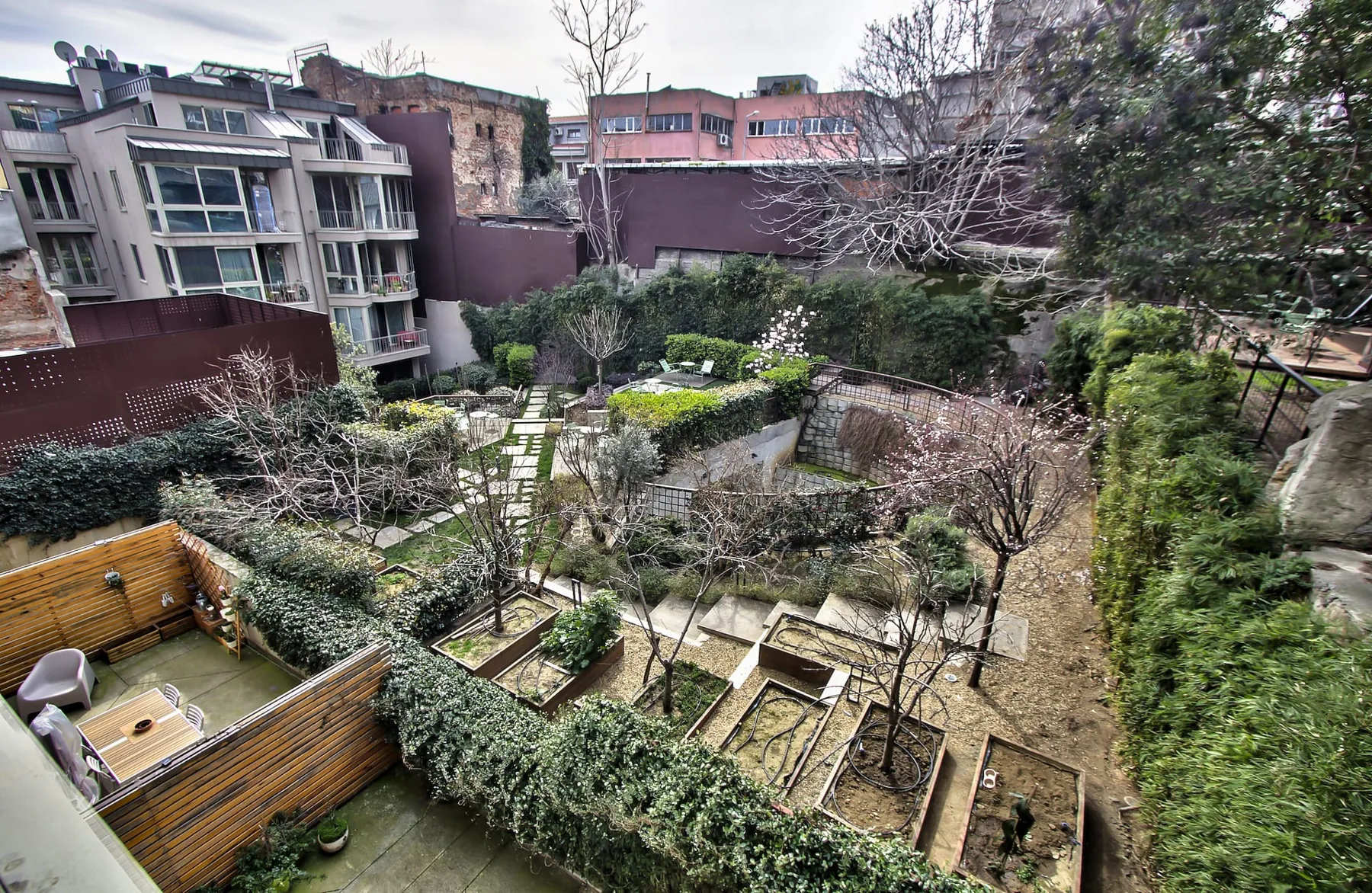 For Sale: Garden-Facing Mid-Floor Apartment at Hacımimi Gardens, complex garden